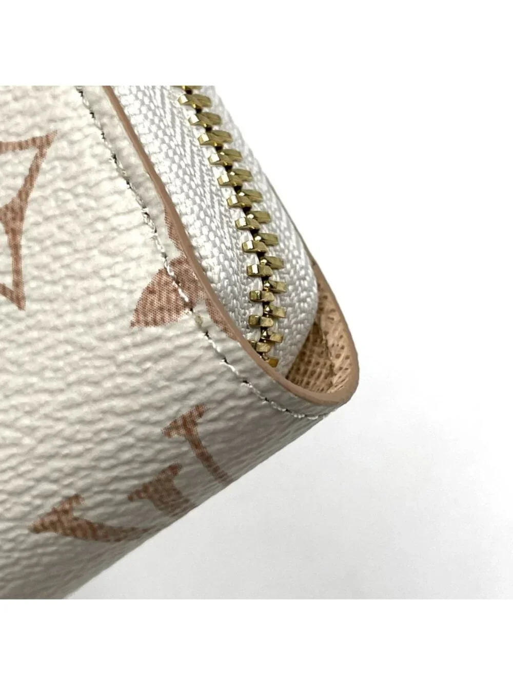 Louis Vuitton Zippy Wallet Zip Around Monogram Dune